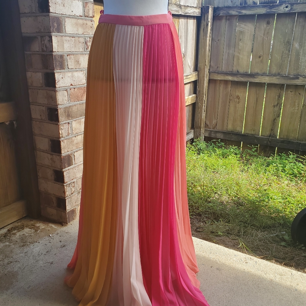 Luxxel Colorblock Pleated Maxi Skirt in Pink, Coral, Yellow & Cream - Picture 5 of 10